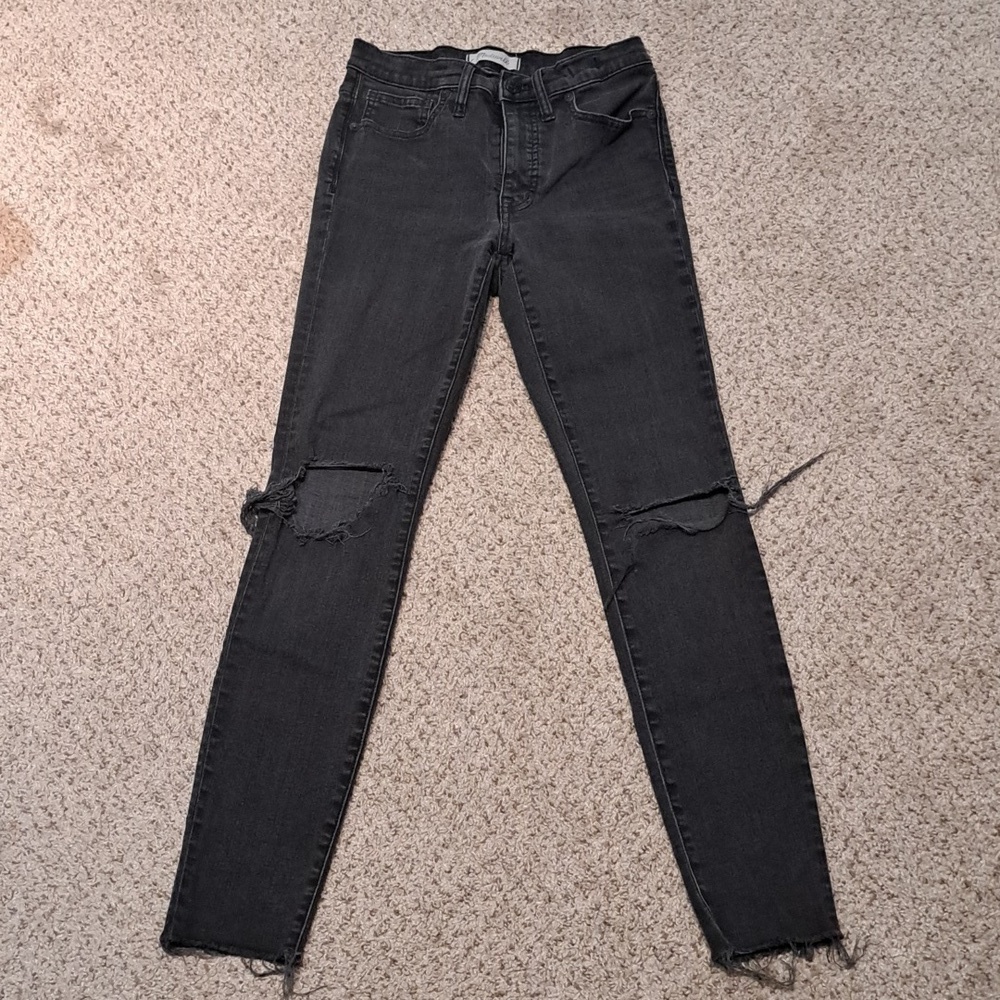 MADEWELL 9" high-rise skinny black distressed jeans, sz 27